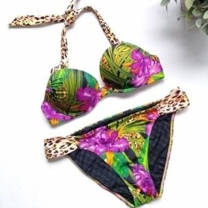 32A Medium 2 Pc Swim Bombshell Swimsuit